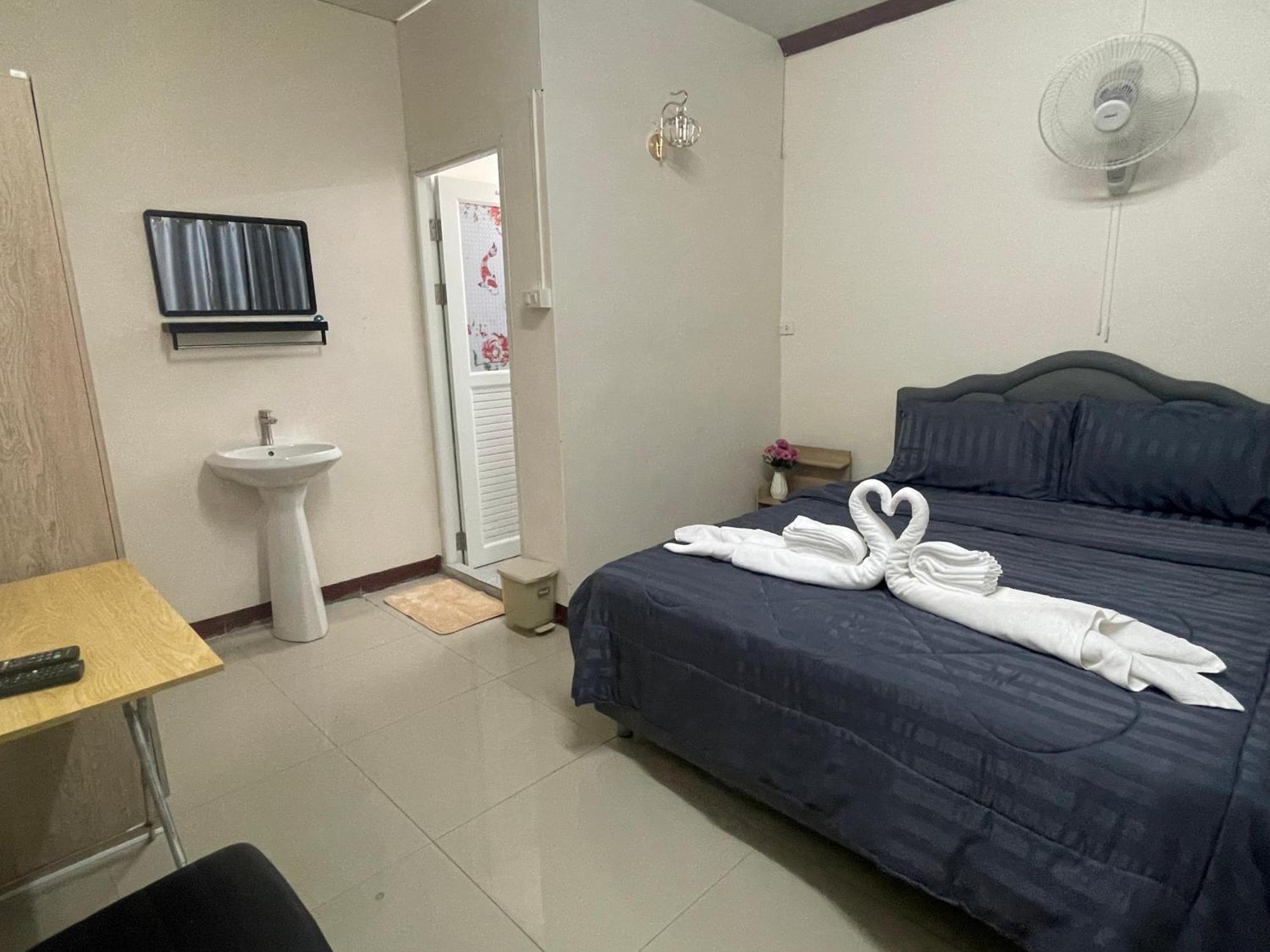 2B Cozy Hostel ตรัง Экстерьер фото
