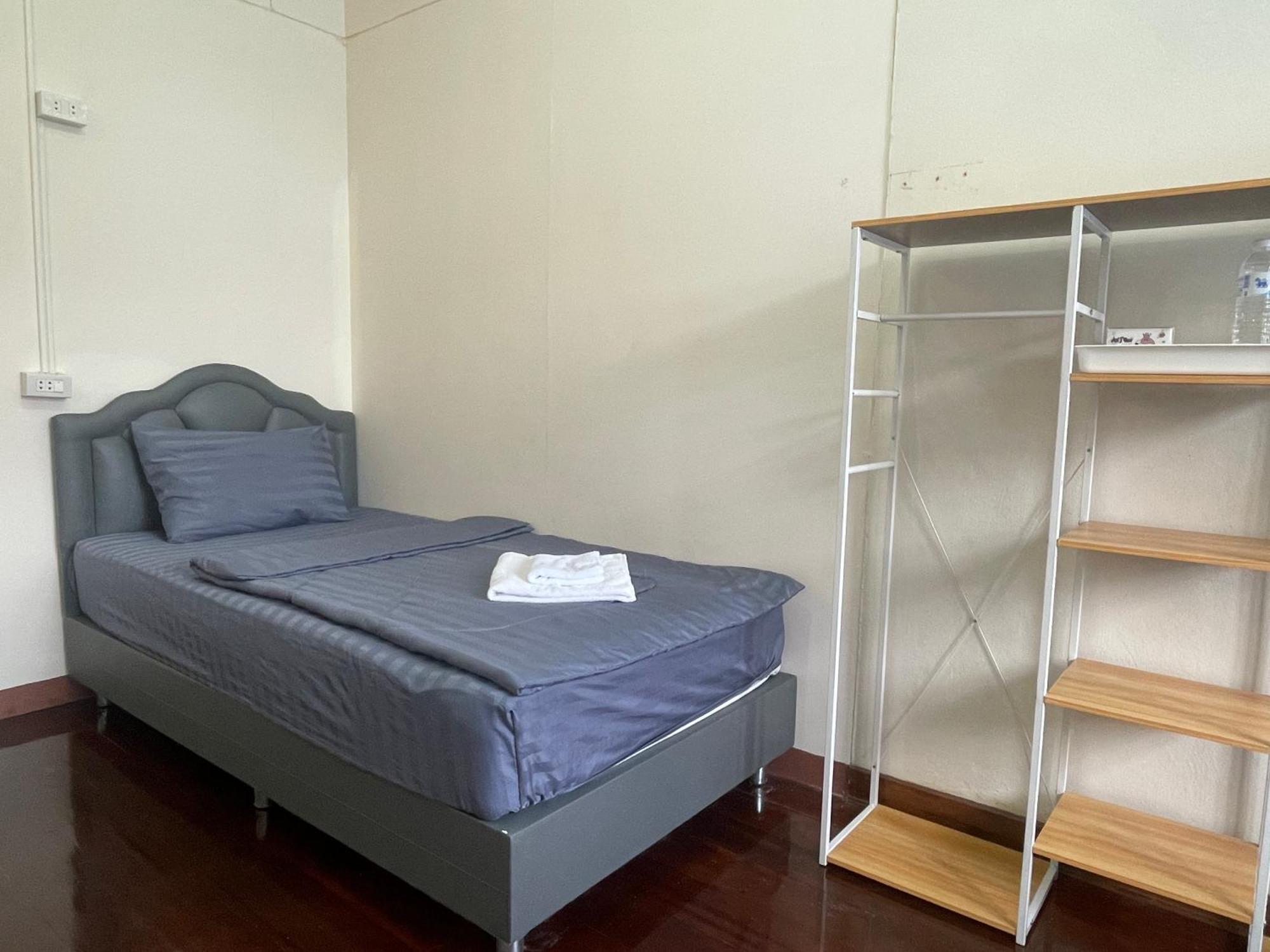 2B Cozy Hostel ตรัง Экстерьер фото