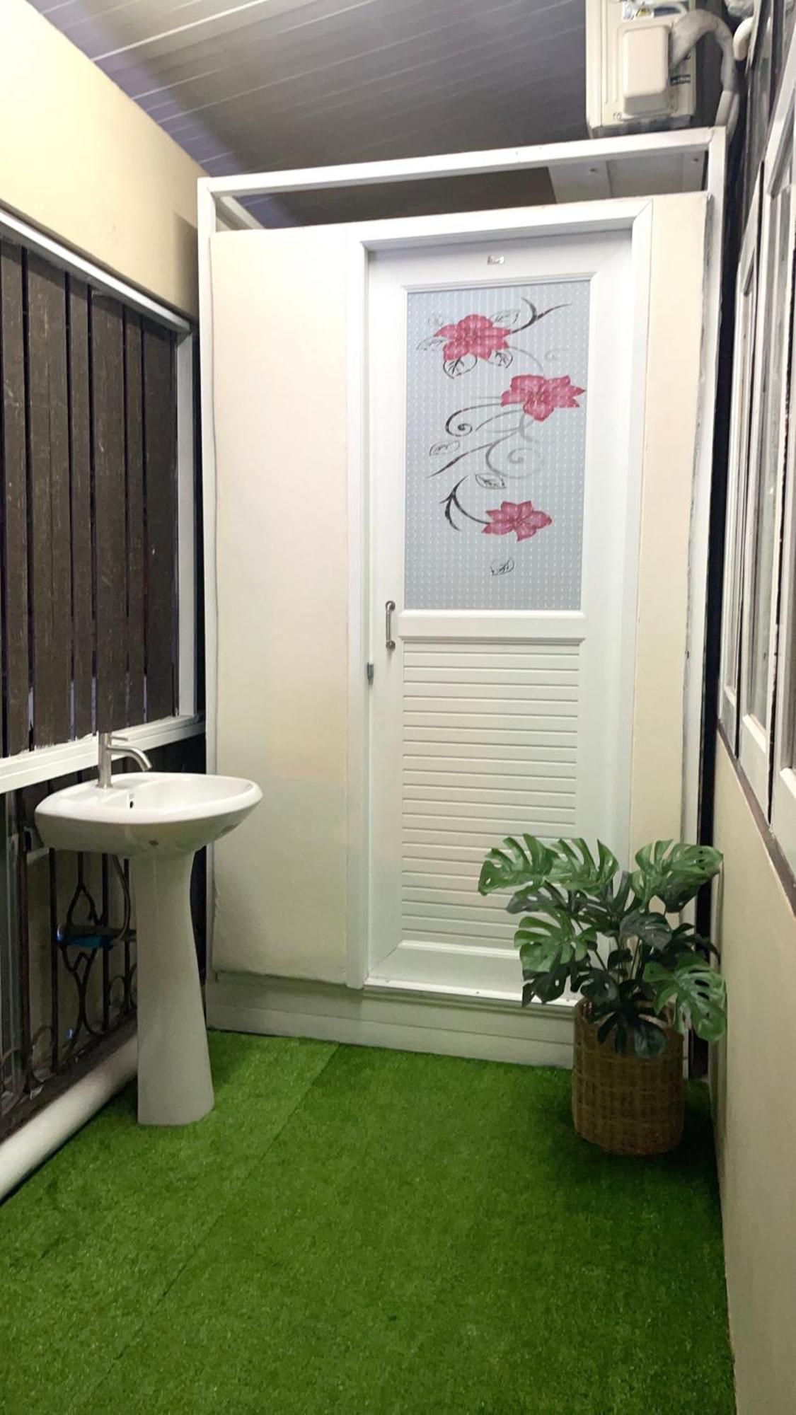 2B Cozy Hostel ตรัง Экстерьер фото