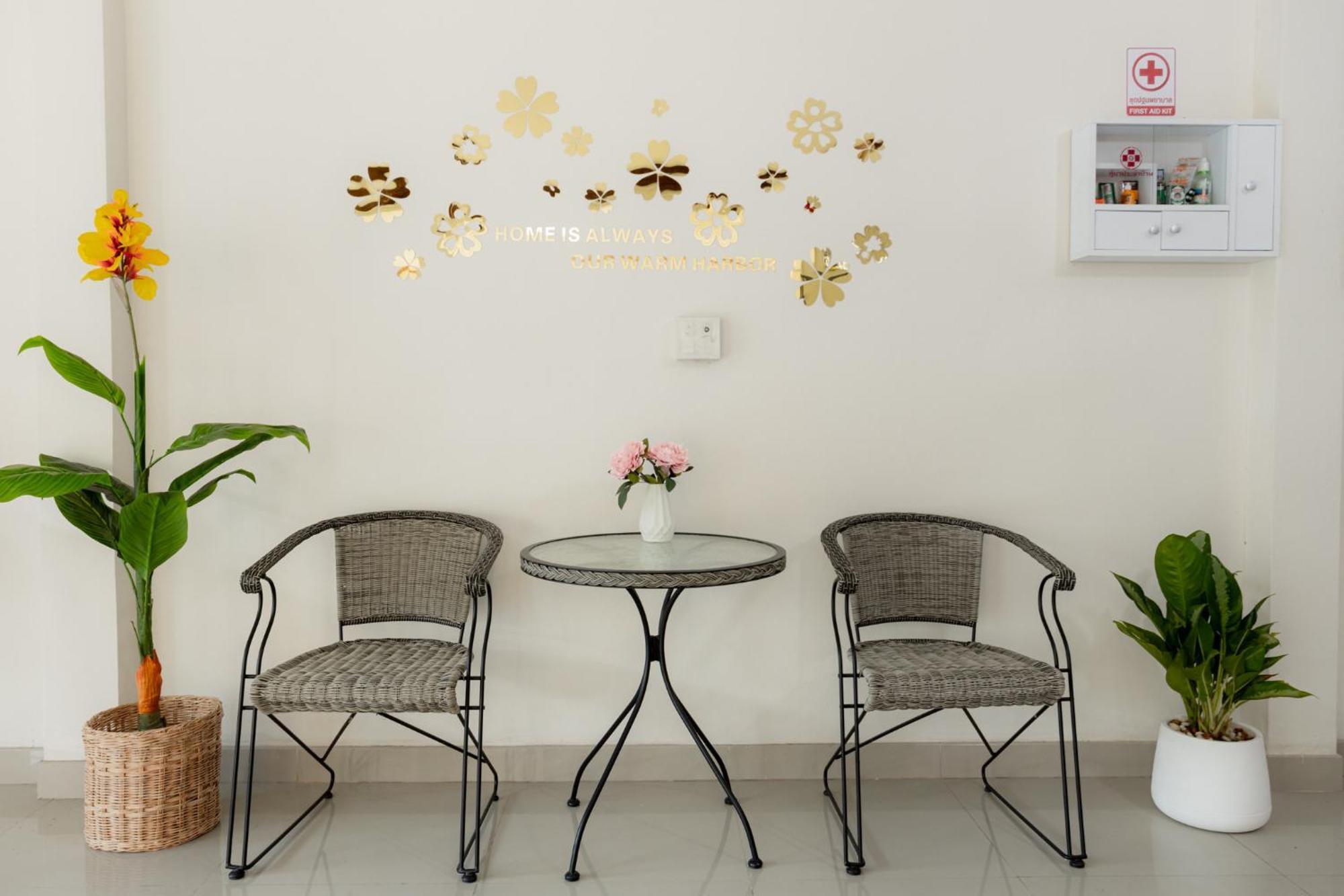 2B Cozy Hostel ตรัง Экстерьер фото