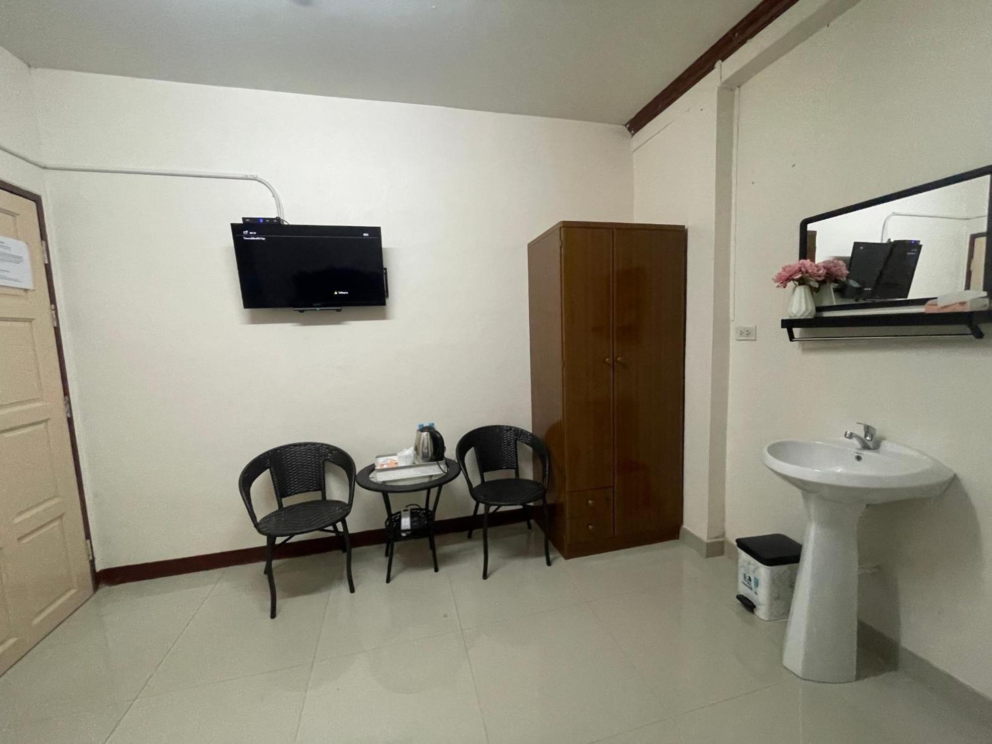 2B Cozy Hostel ตรัง Экстерьер фото